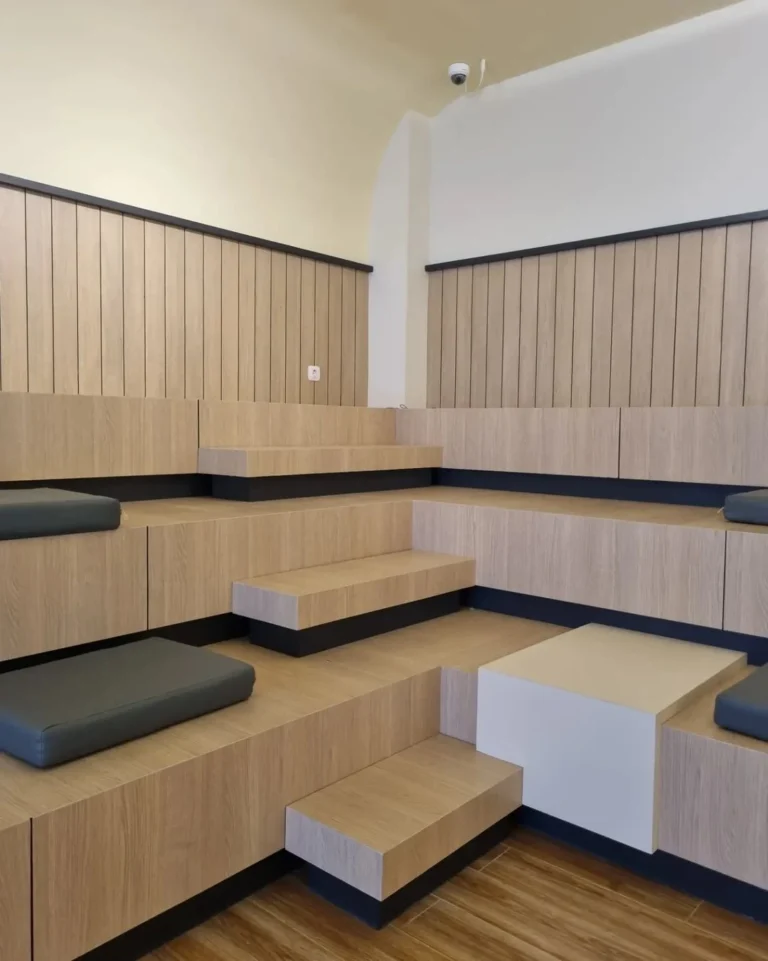 kantor sinergi bogor dibangun oleh arka struktura